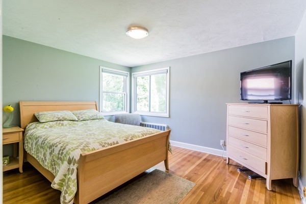 106 Selwyn Road Newton, MA 02461 - Photo 10 of 20