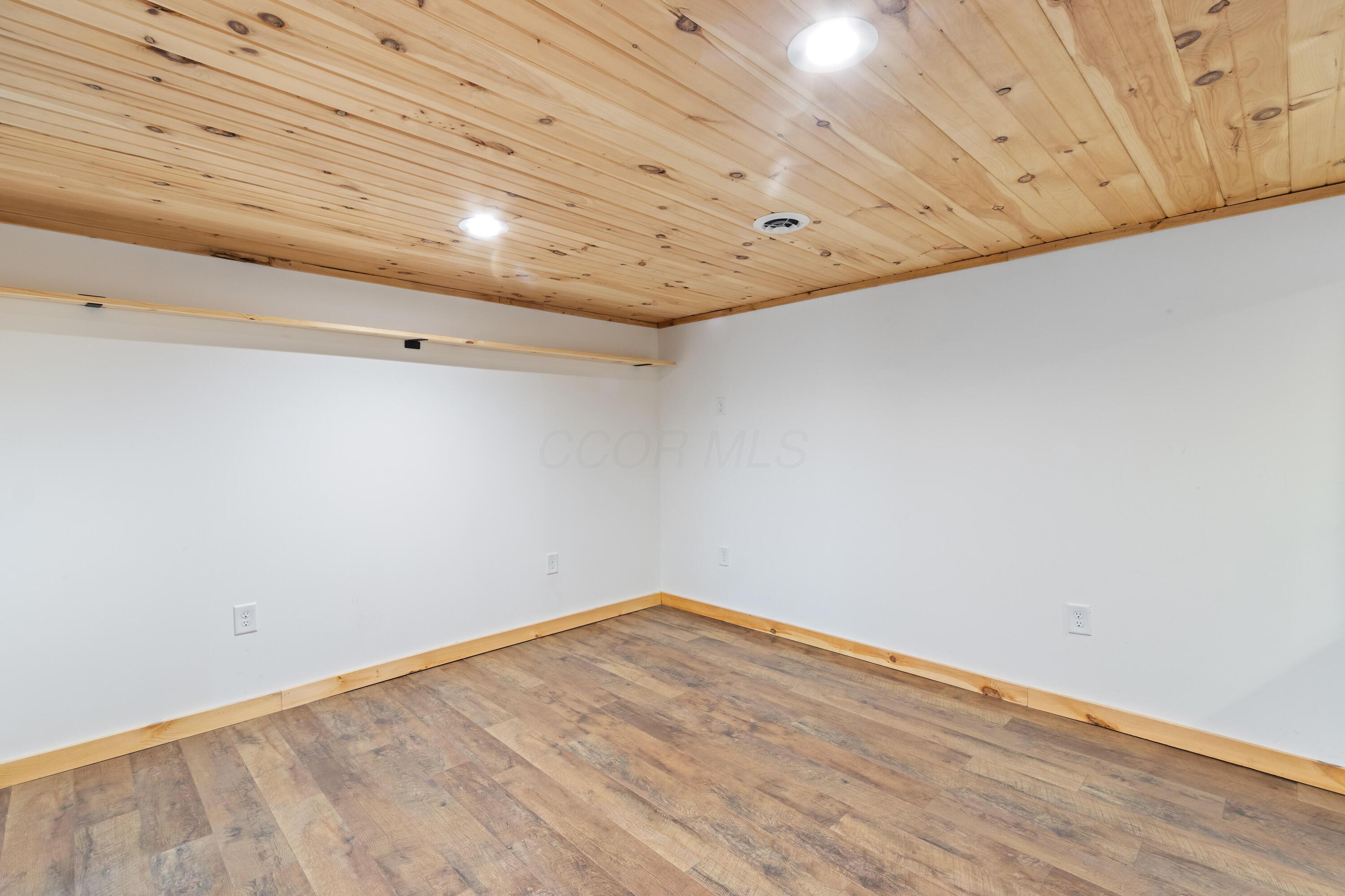 2977 Upton Road West Columbus, OH 43232 - Photo 28 of 38 2977 Upton Road West-25.jpg-FULL
