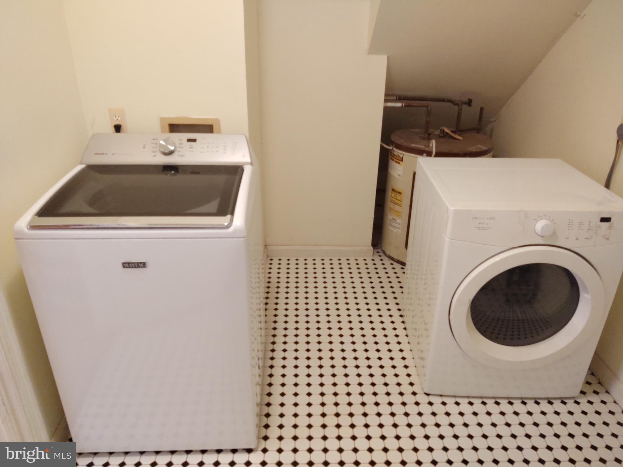 609 Mann Road Deale, MD 20751 - Photo 24 of 24 a utility room with dryer and washer