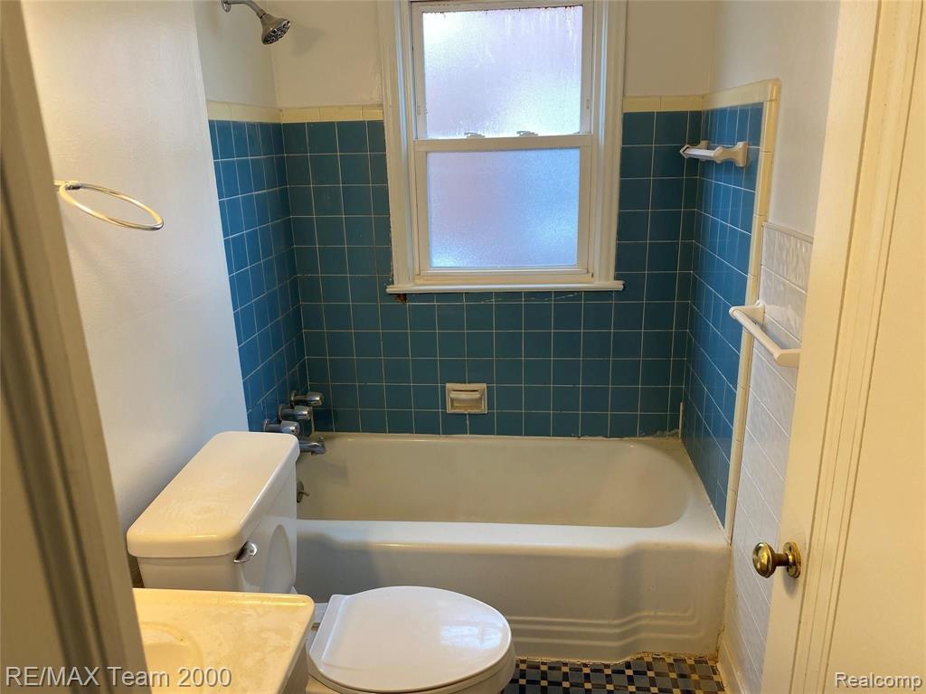 24840 Cherry Street Dearborn, MI 48124 - Photo 11 of 14