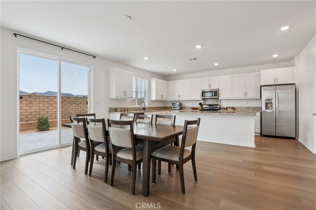 5091 Banjo Way Hemet, CA 92545 - Photo 6 of 35