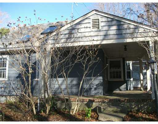 550 East Main Road Middletown, RI 02842 - Photo 6 of 6 Exterior Back.