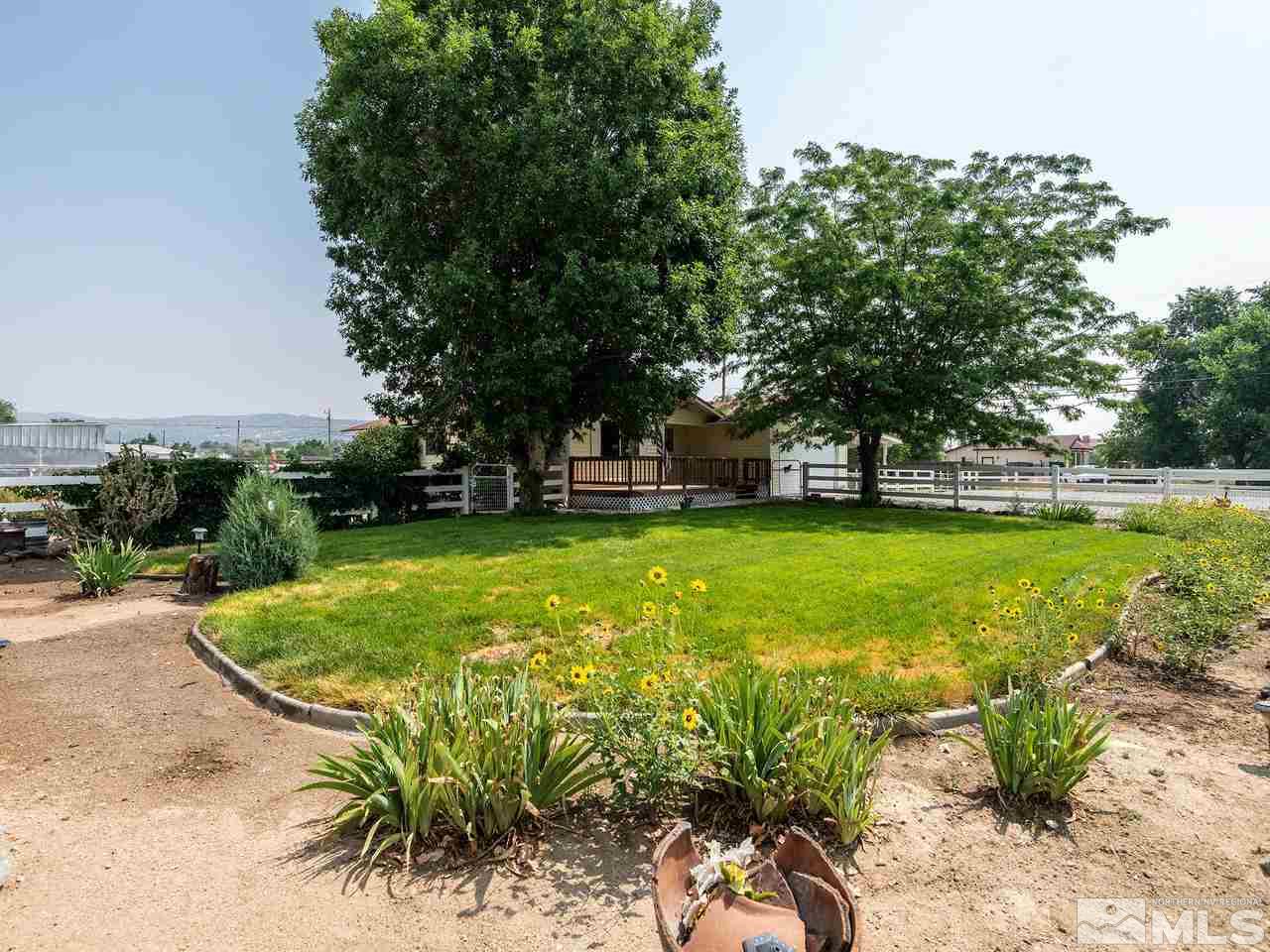 11645 Deodar Way Reno, NV 89506 - Photo 3 of 19 Photo 3