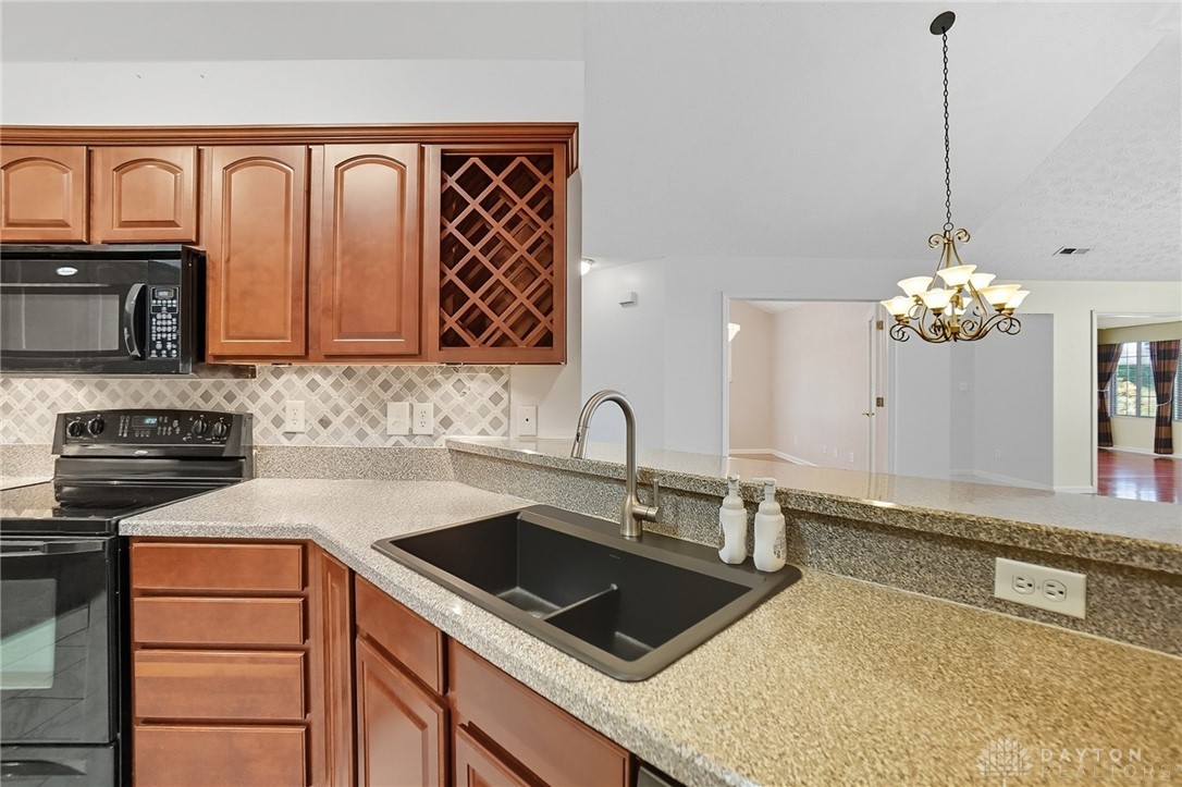 3392 Greenburn Road Beavercreek, OH 45434 - Photo 17 of 39