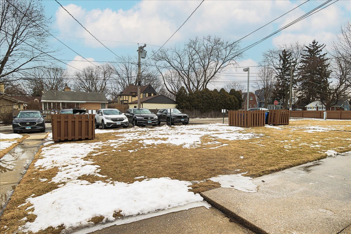 449 Elmhurst Road Mount Prospect, IL 60056 - Photo 23 of 26 a view of city view