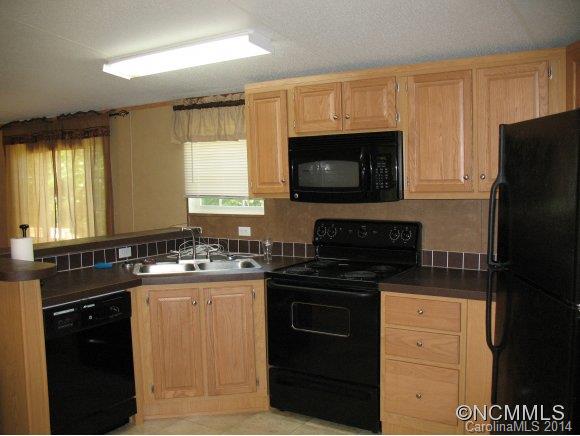 684 Holbert Road Hendersonville, NC 28791 - Photo 7 of 13 Gallery Image 7