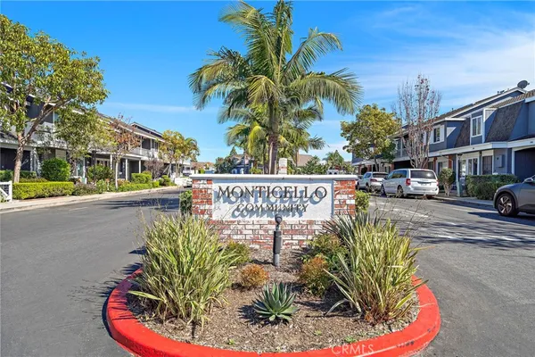 $842,000 | 2404 Niagara Way, Costa Mesa, CA 92626