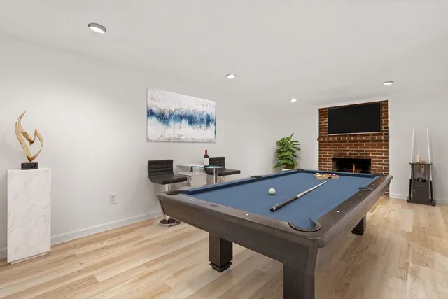 $860,000 | 17 Carlisle Road, Westford, MA 01886