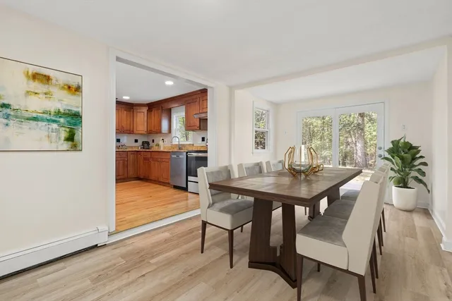 $860,000 | 17 Carlisle Road, Westford, MA 01886