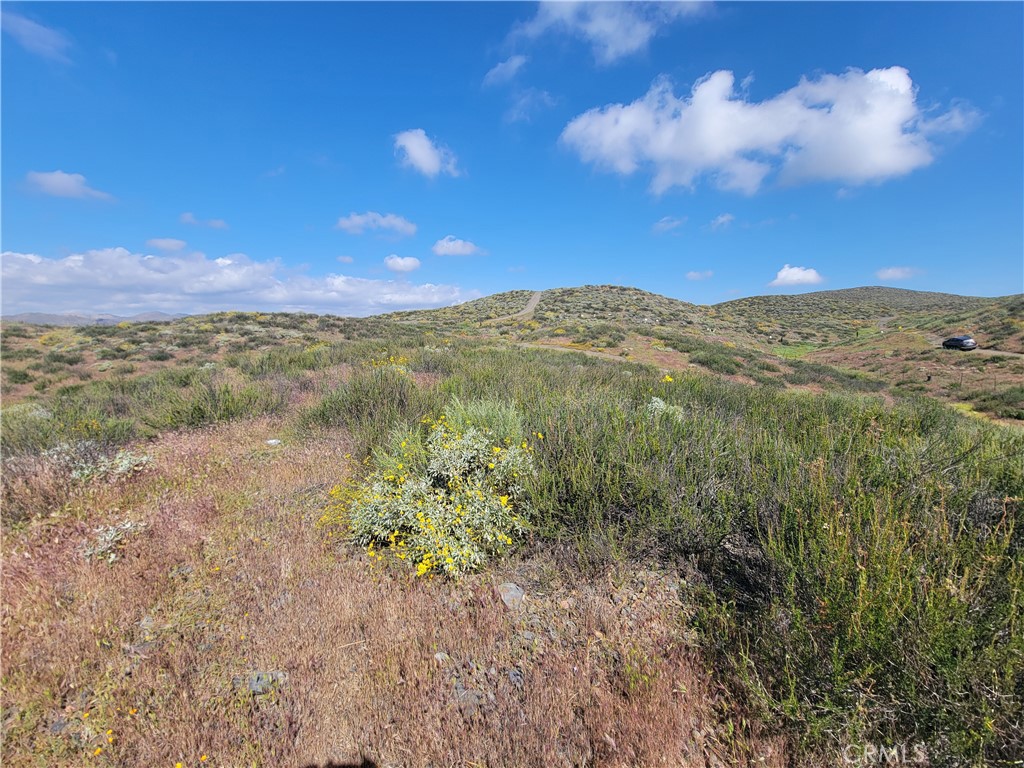0 Surfiside Menifee, CA 92587 - Photo 7 of 14 a view of a city