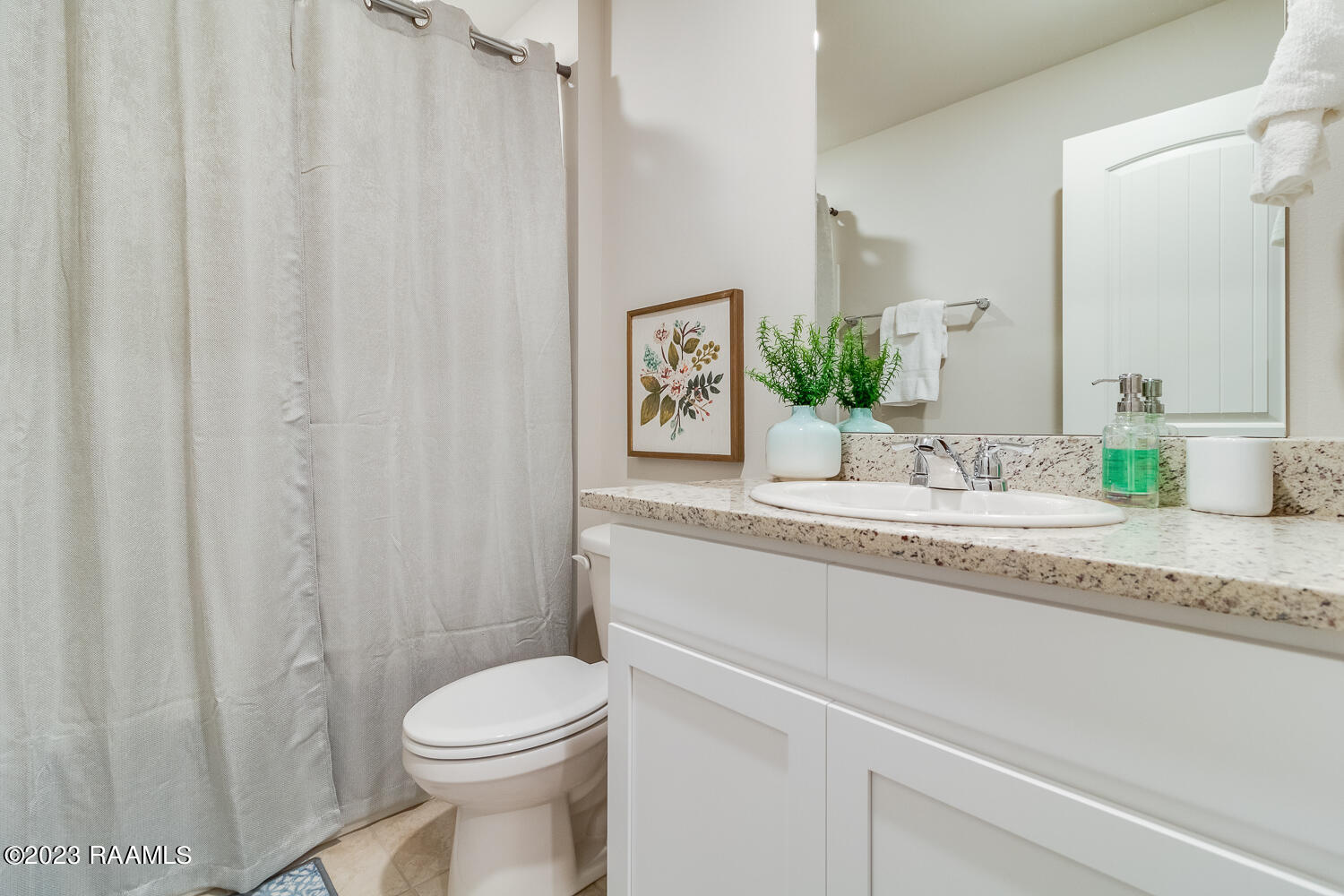 109 Red Pne Drive Lafayette, LA 70501 - Photo 3 of 20 109 Red Pine Dr-5