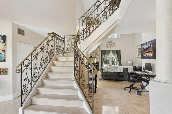 $1,800,000 | 5521 Southwest 109th Avenue, Davie, FL 33328