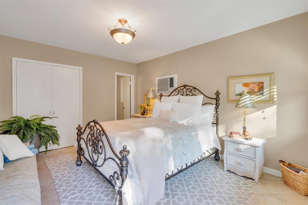 7140 Spring Valley Road Dallas, TX 75240 - Photo 27 of 40