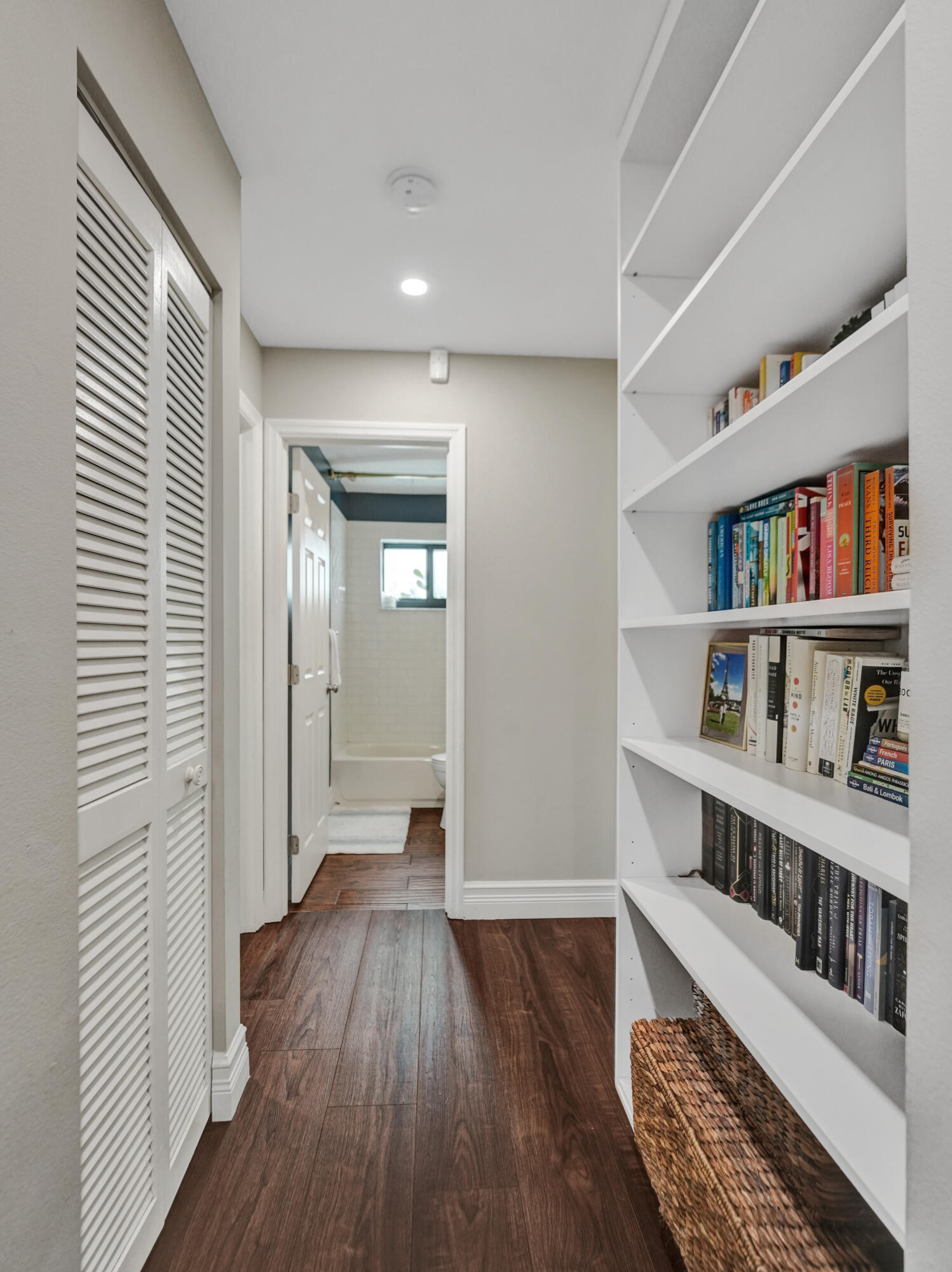 2417 Northwest 30th Road Boca Raton, FL 33431 - Photo 16 of 22 library