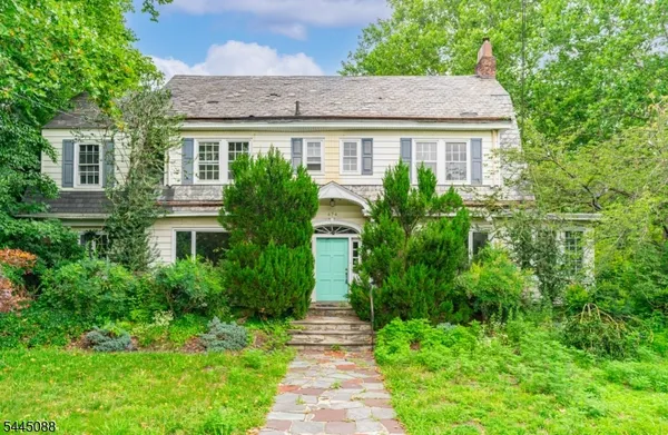 $350,000 | 474 Cooper Street, Woodbury, NJ 08096