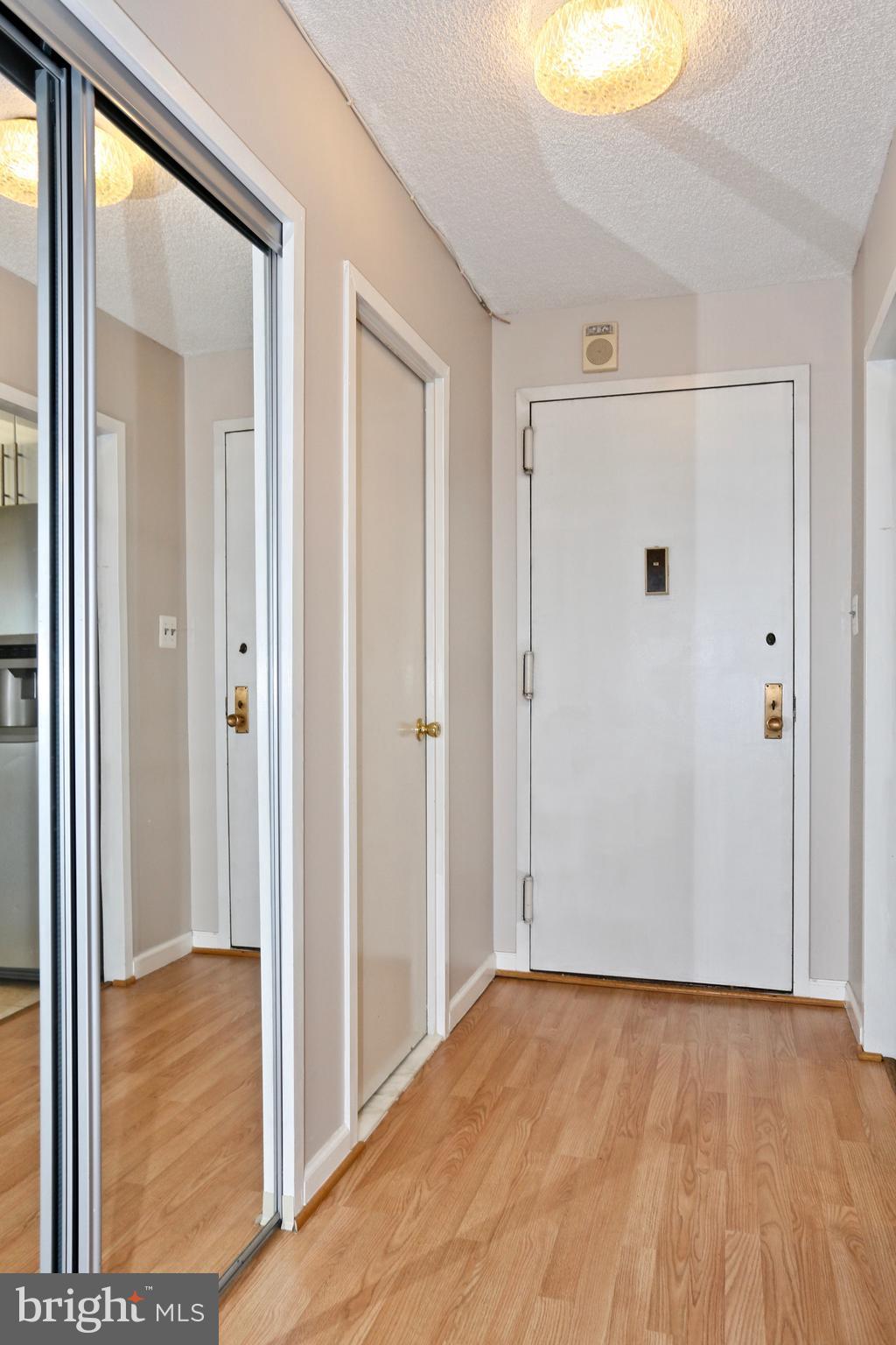 5225 Pooks Hill Road, Unit 1206N Bethesda, MD 20814 - Photo 2 of 25 Entrance Foyer