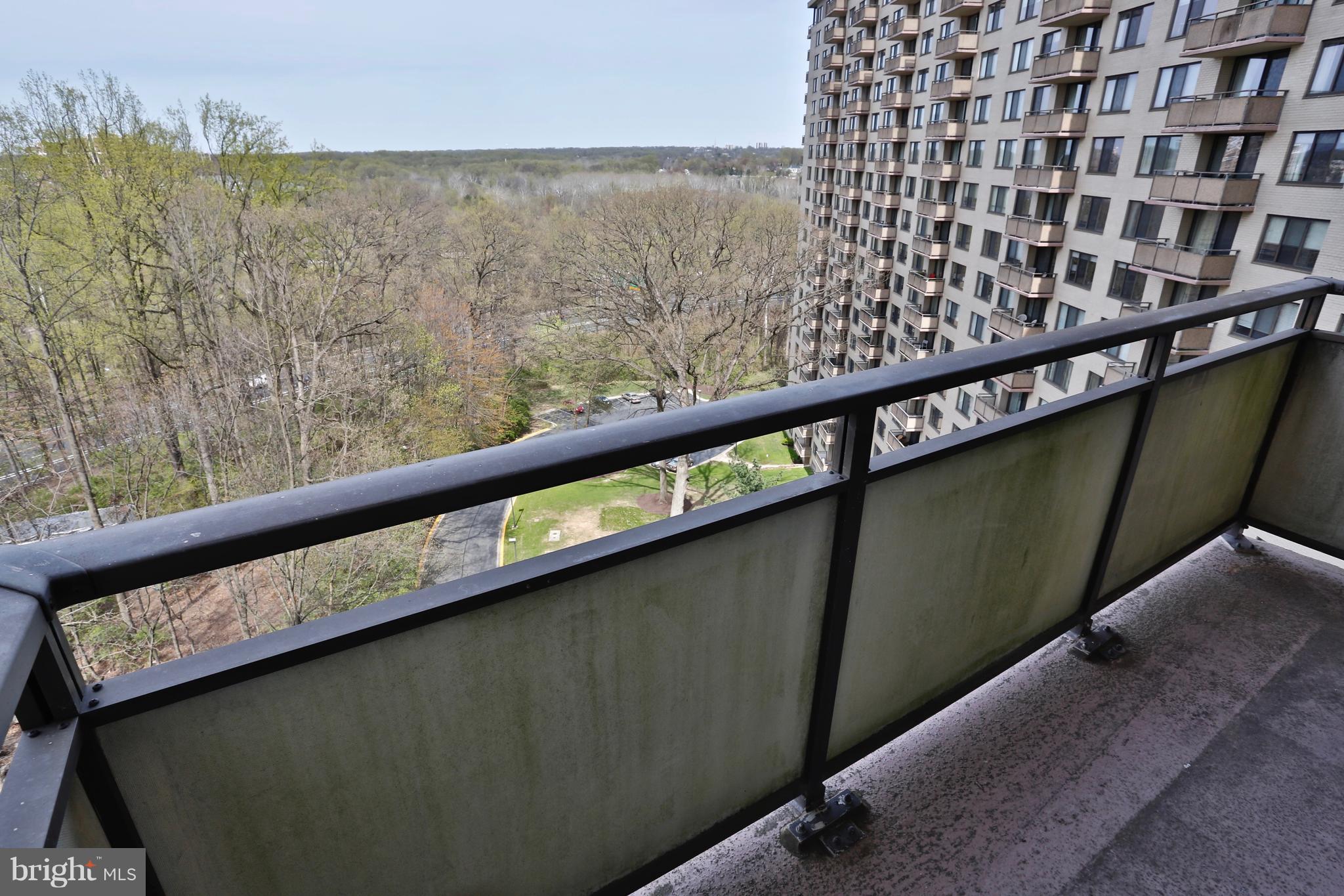 5225 Pooks Hill Road, Unit 1206N Bethesda, MD 20814 - Photo 14 of 25 Balcony