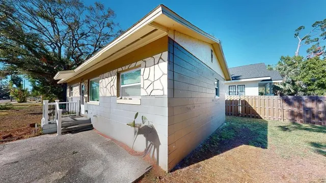 $285,000 | 827 26th Avenue South, St. Petersburg, FL 33705