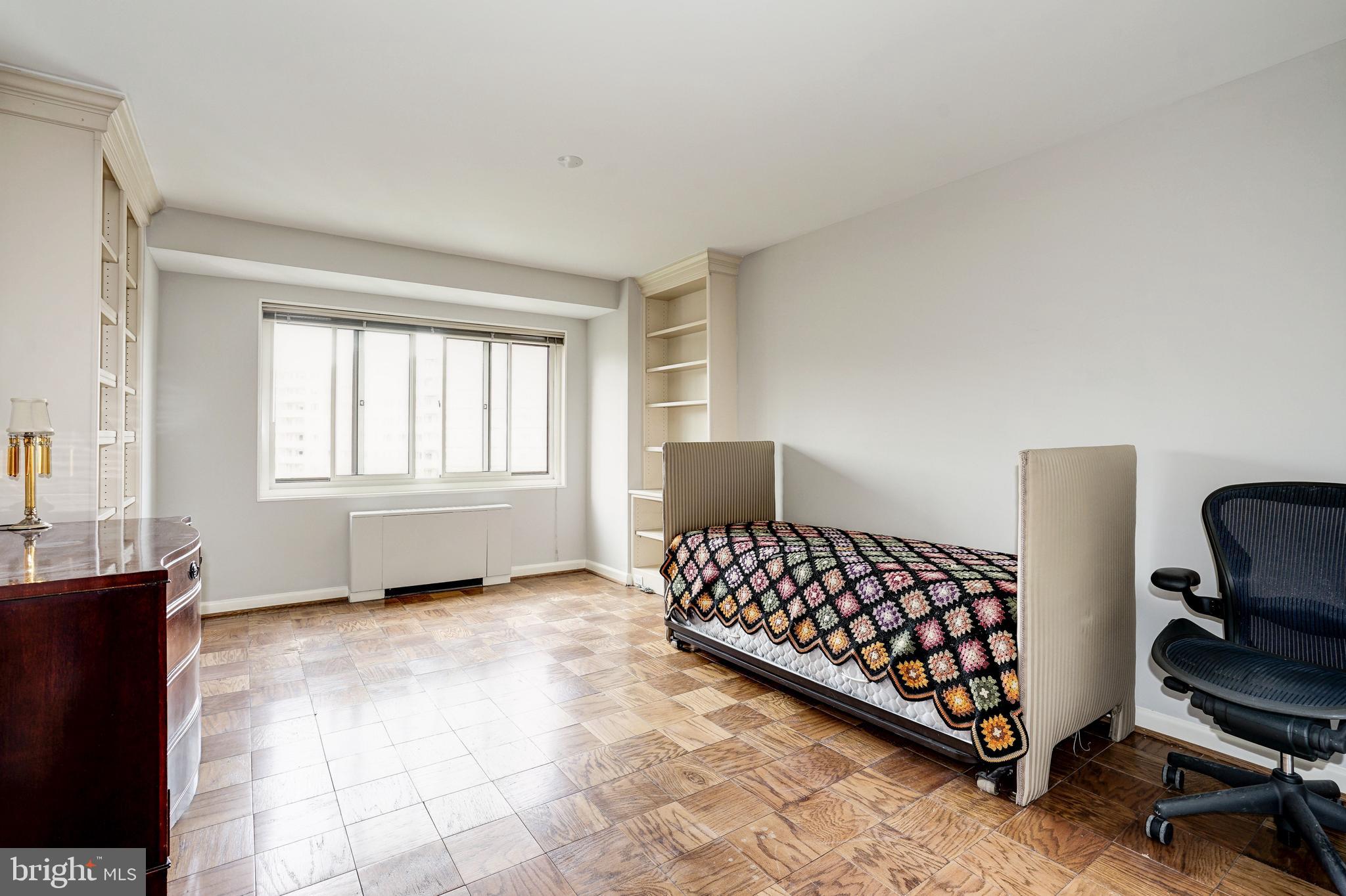 4201 Cathedral Avenue Northwest, Unit 915W Washington, DC 20016 - Photo 17 of 30