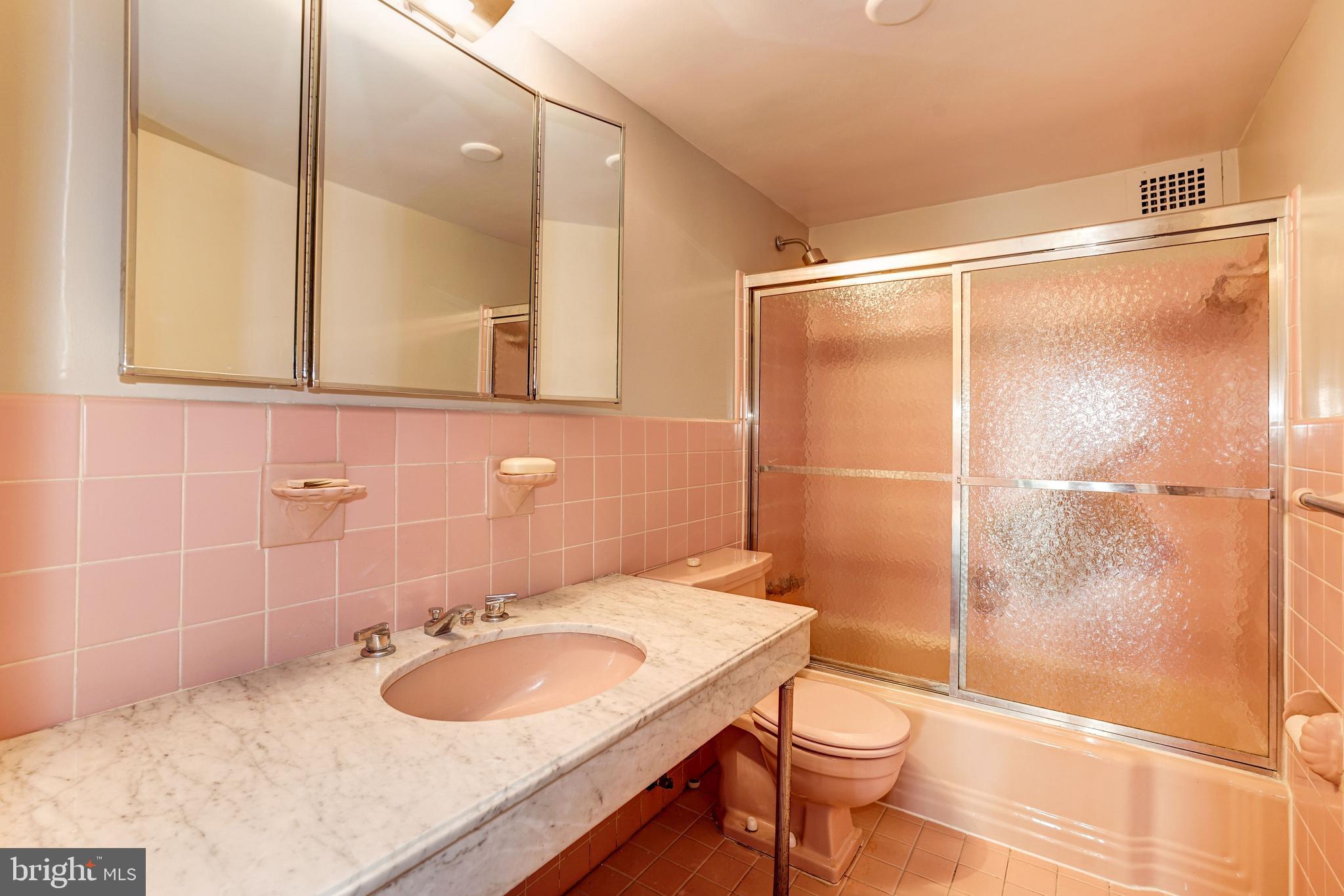 4201 Cathedral Avenue Northwest, Unit 915W Washington, DC 20016 - Photo 20 of 30