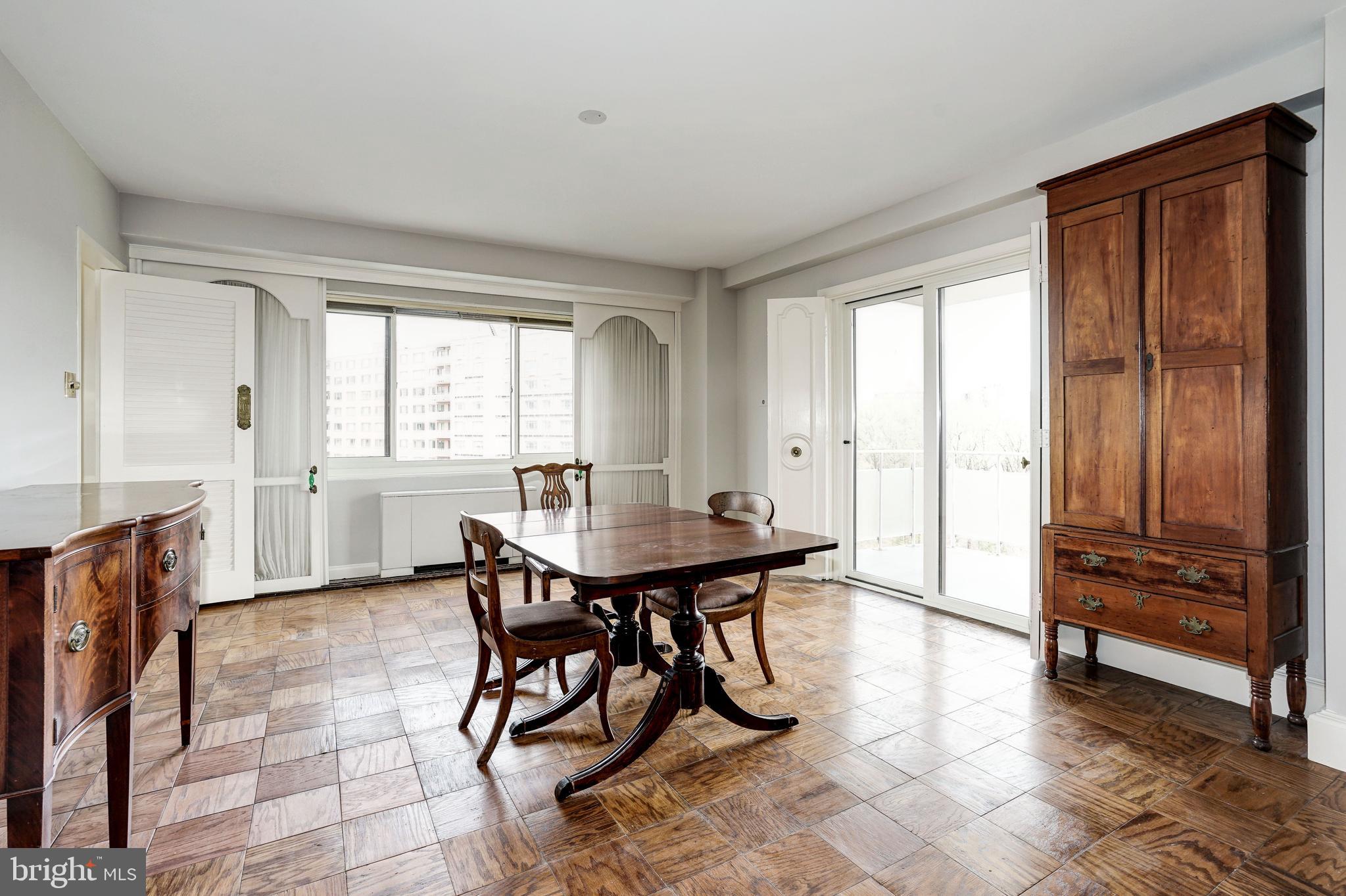 4201 Cathedral Avenue Northwest, Unit 915W Washington, DC 20016 - Photo 6 of 30