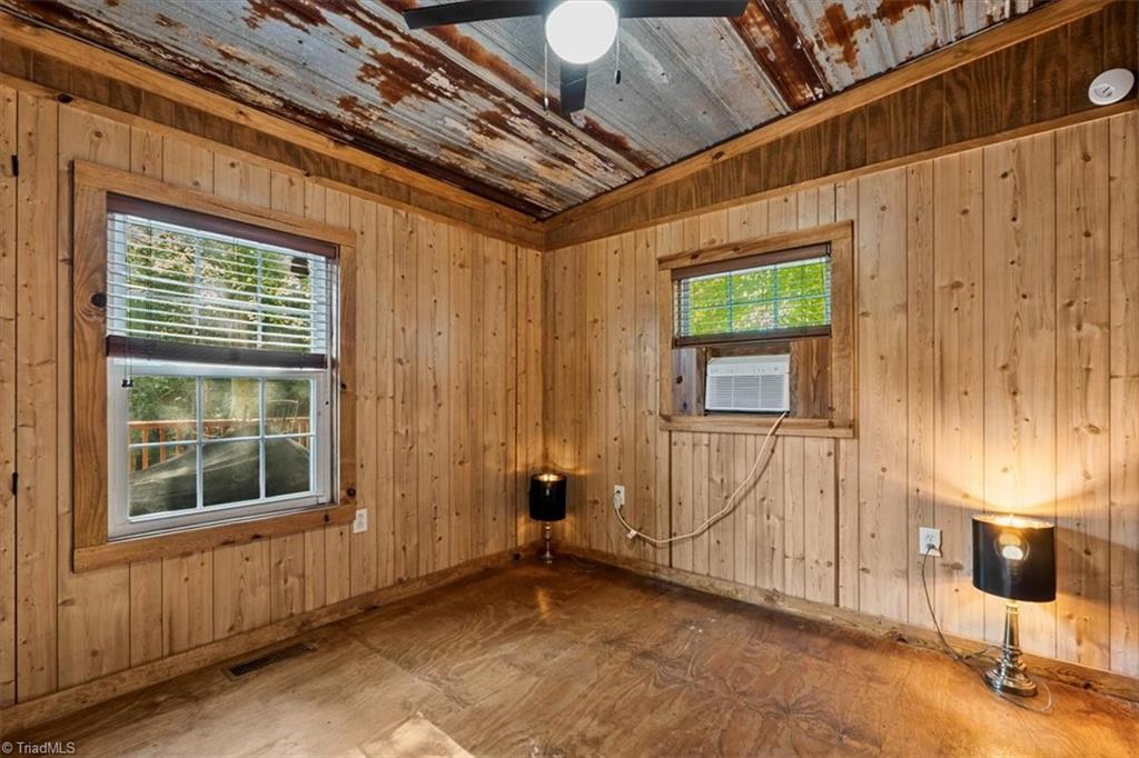 558 Throckmorton Road Madison, NC 27025 - Photo 21 of 48 Gallery Image 21