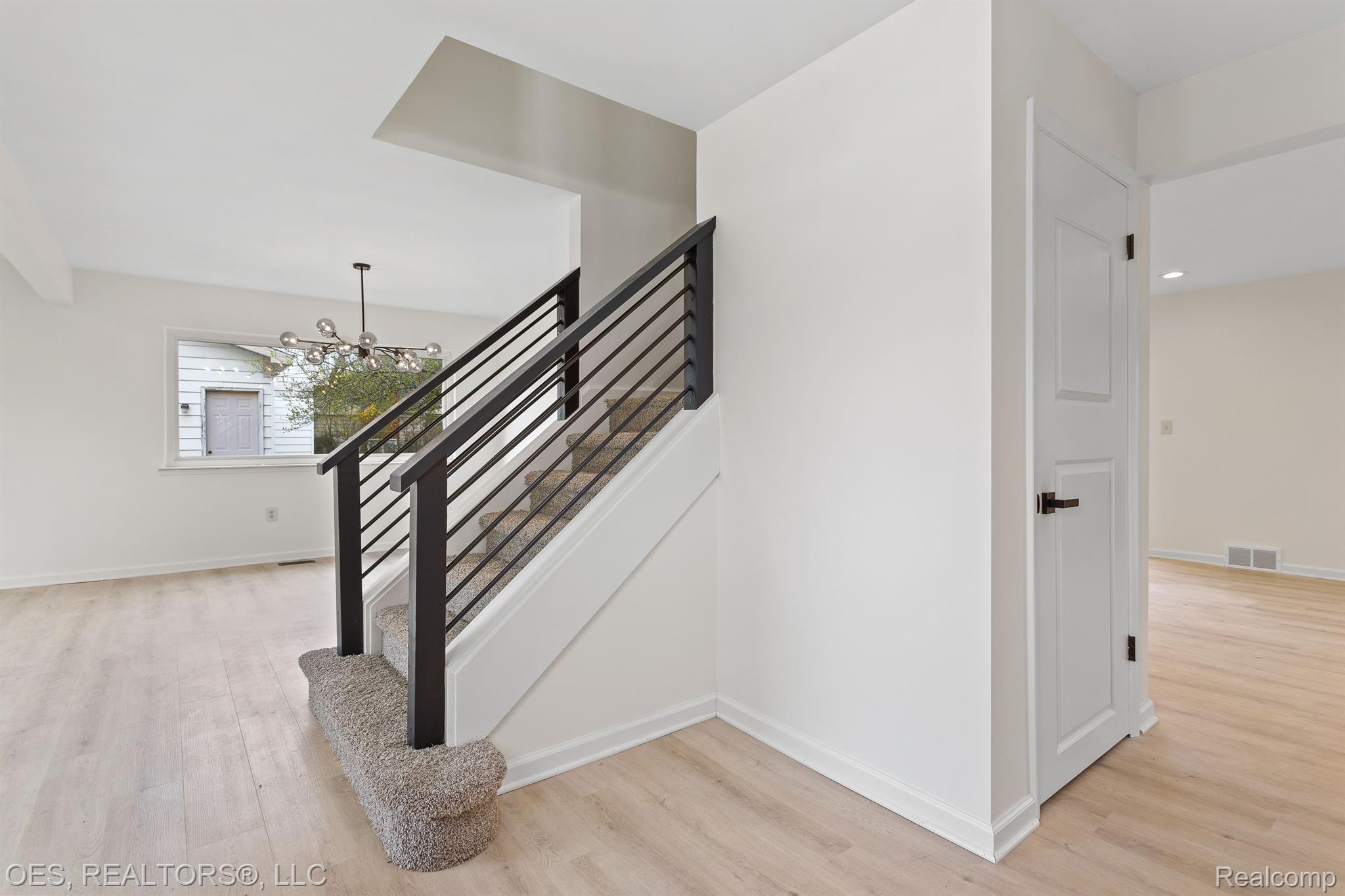 22510 Deerfield Road Novi, MI 48375 - Photo 2 of 42 Gallery Image 2