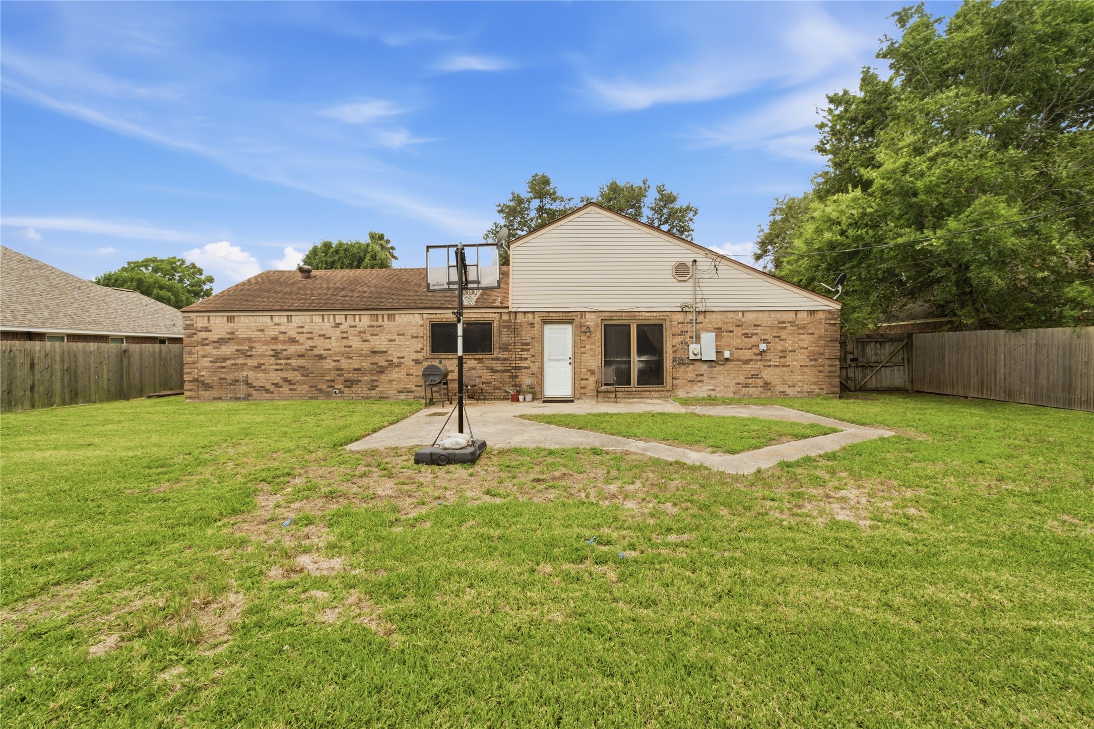 7310 Maple Lane Baytown, TX 77521 - Photo 22 of 28