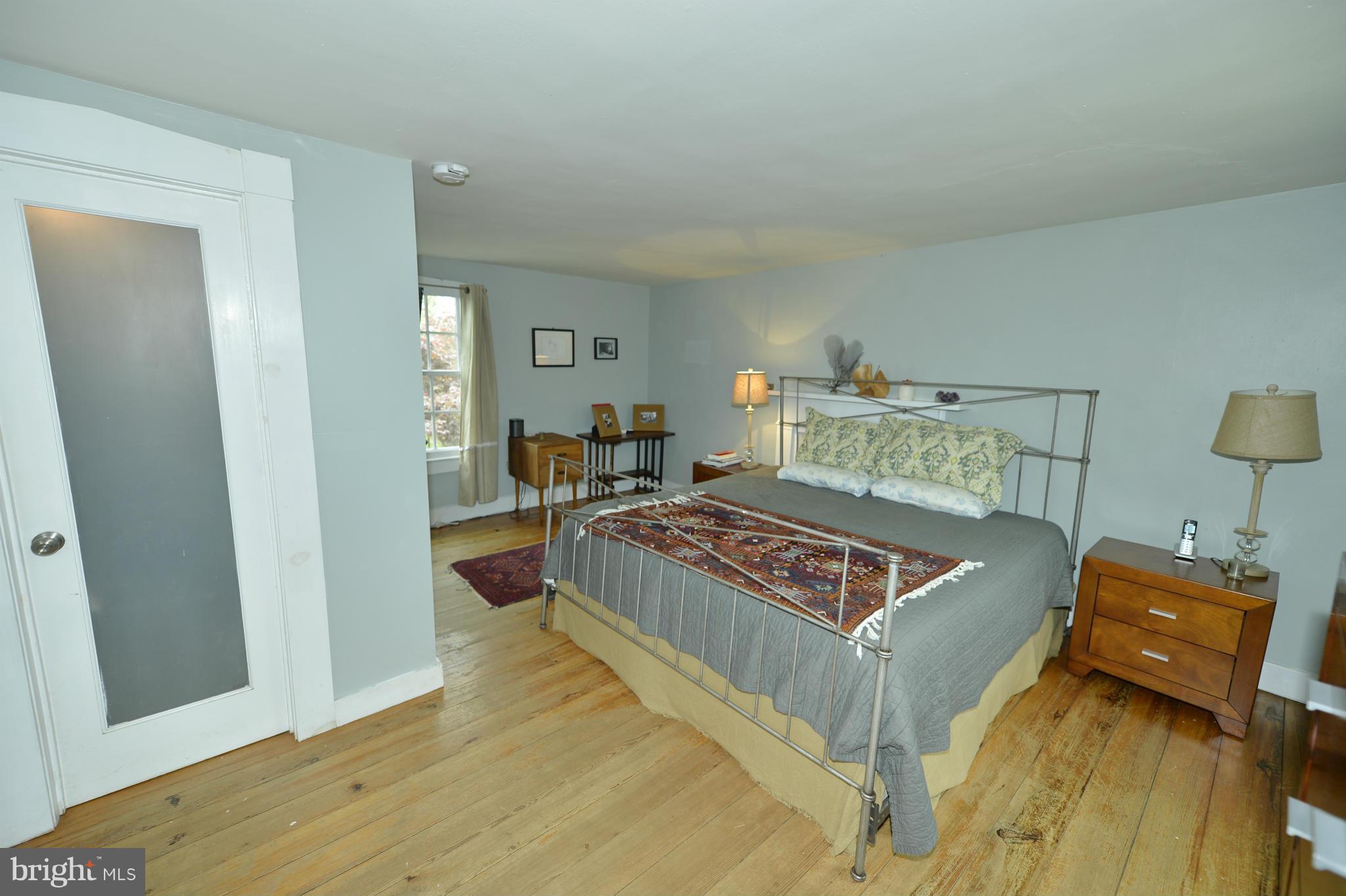 38802 Hughesville Road Hamilton, VA 20158 - Photo 19 of 30 Walk in closet in master bedroom
