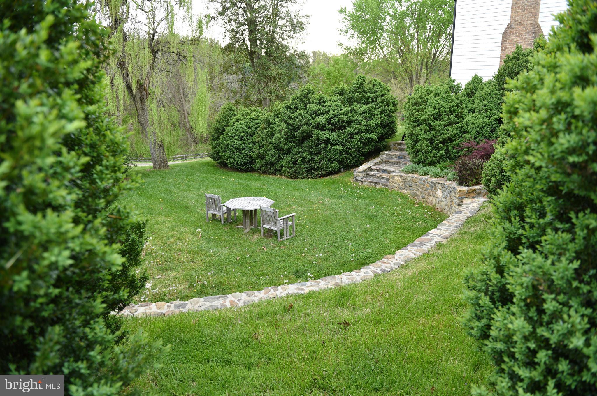 38802 Hughesville Road Hamilton, VA 20158 - Photo 24 of 30 Secret Boxwood Garden