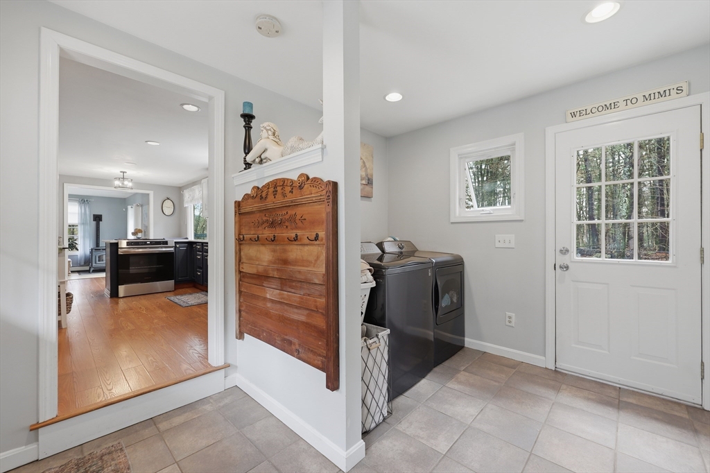 294 Stoneybrook Road Fitchburg, MA 01420 - Photo 22 of 36
