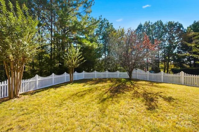 $445,000 | 7200 Cascading Pines Drive, Tega Cay, SC 29708