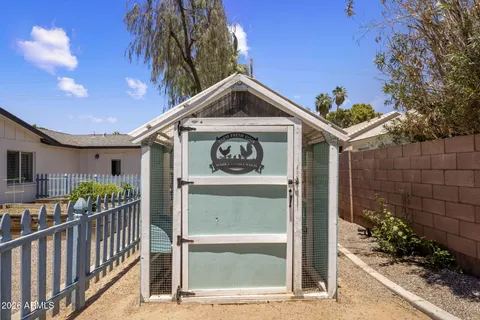 $2,050,000 | 4145 East Osborn Road, Phoenix, AZ 85018