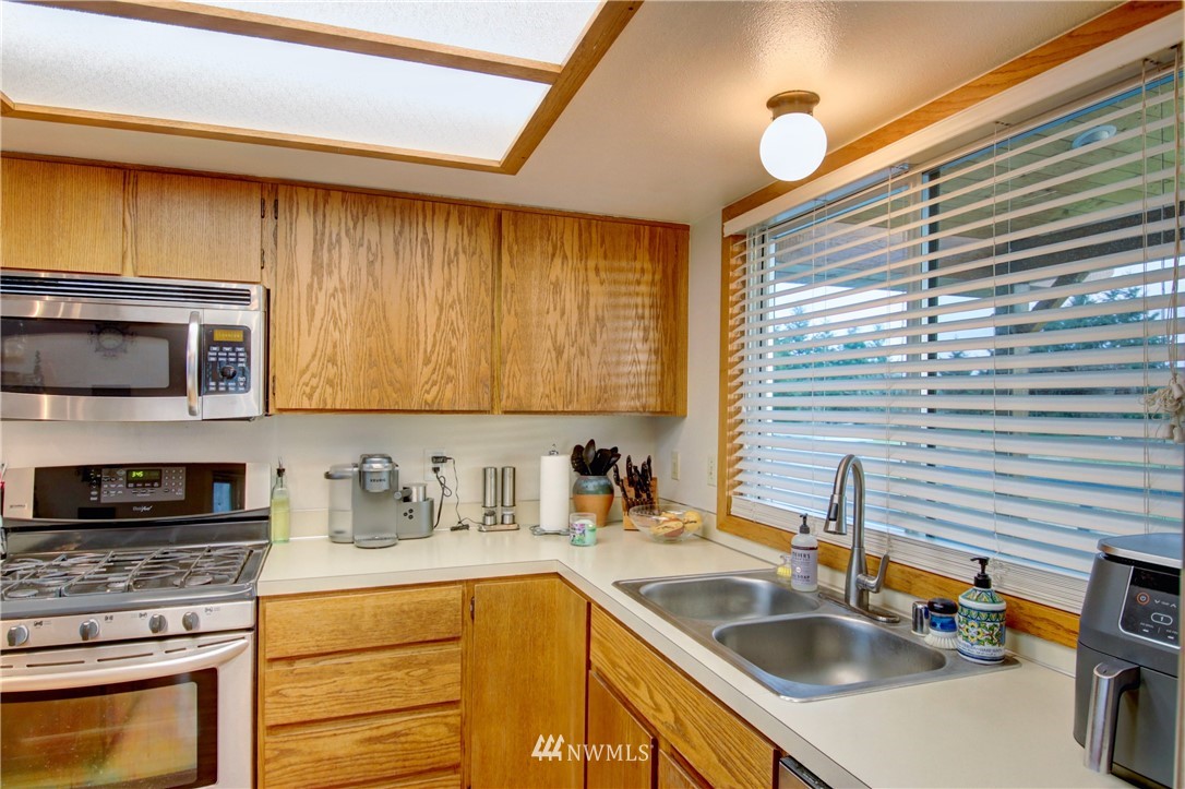 21558 Lafayette Road Sedro-Woolley, WA 98284 - Photo 12 of 40 Gallery Image 12
