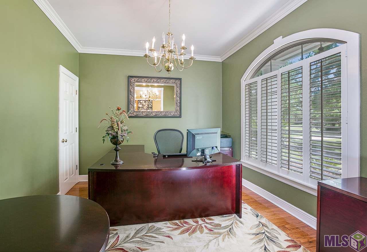 15340 Randi Court Prairieville, LA 70769 - Photo 3 of 32 Gallery Image 3