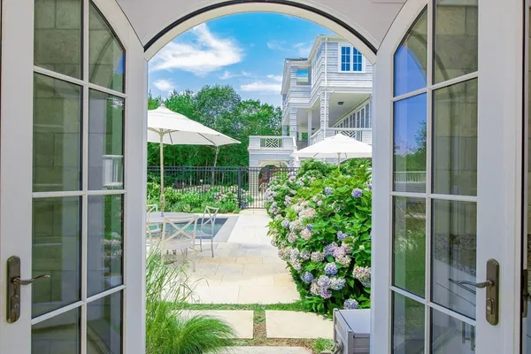 $4,650,000 | 85 Moorings Road, Marion, MA 02738