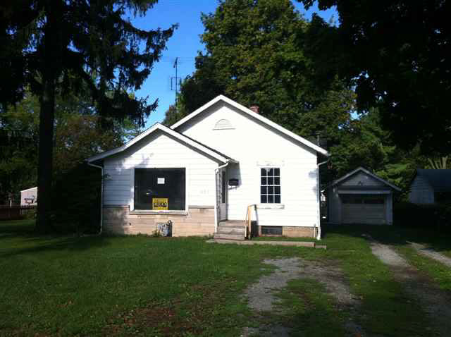 627 Nursery Road Anderson, IN 46012 - Photo 1 of 9 Gallery Image 1