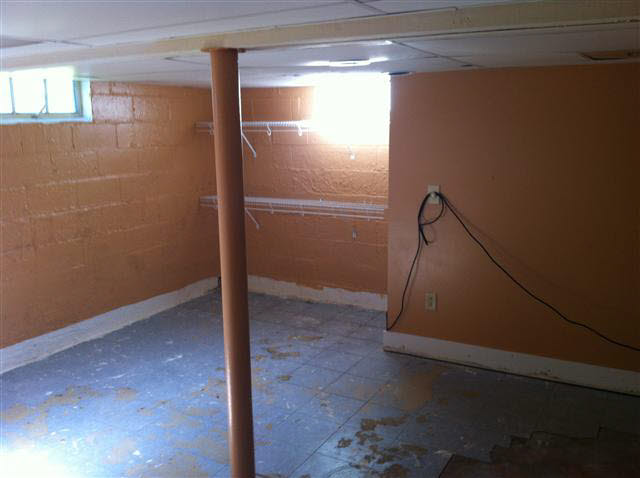 627 Nursery Road Anderson, IN 46012 - Photo 7 of 9 Gallery Image 7