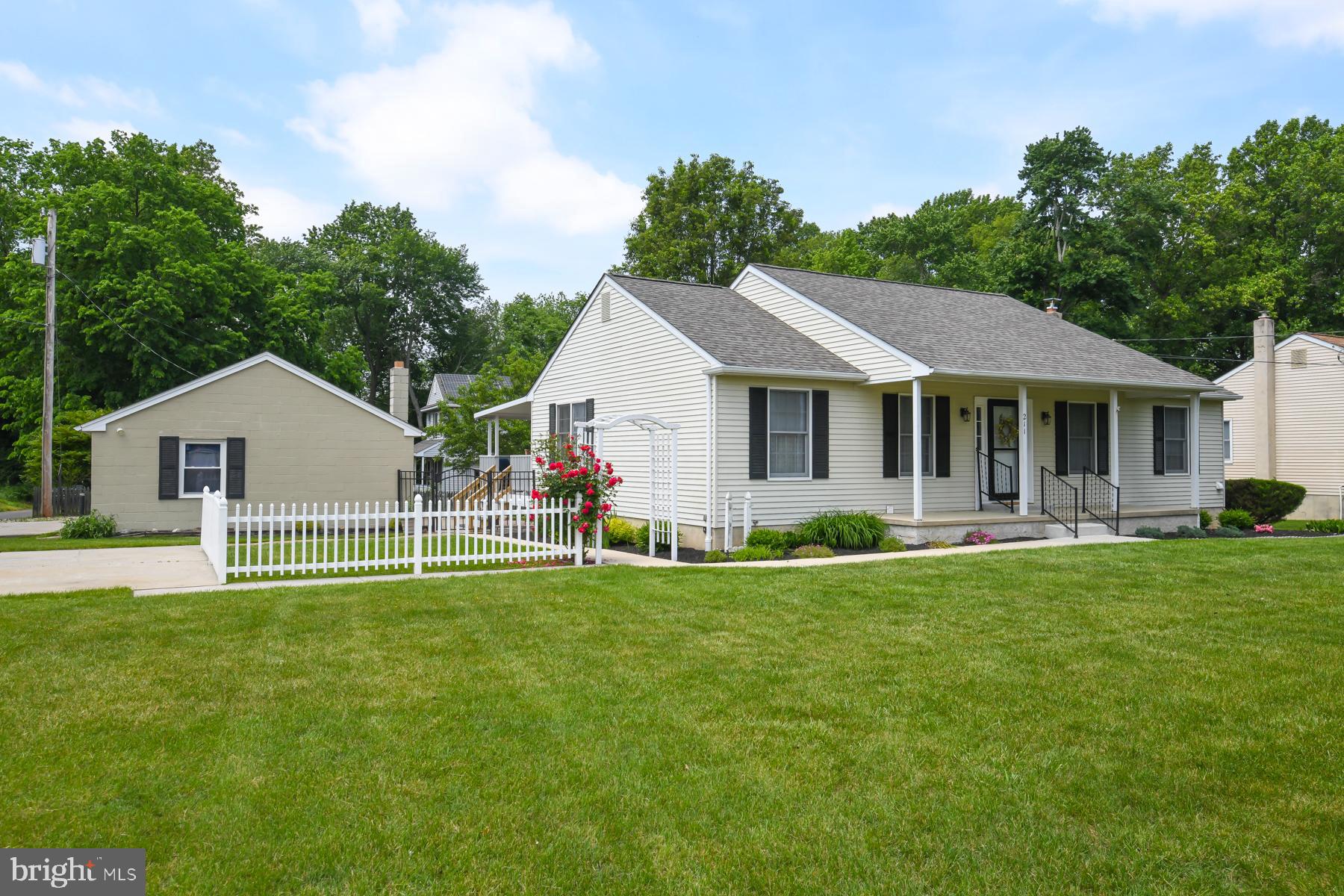 211 County House Road Clarksboro, NJ 08020 - Photo 3 of 32