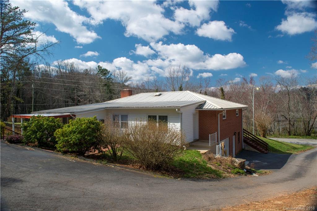 383 Bee Tree Road Swannanoa, NC 28778 - Photo 3 of 17 Gallery Image 3