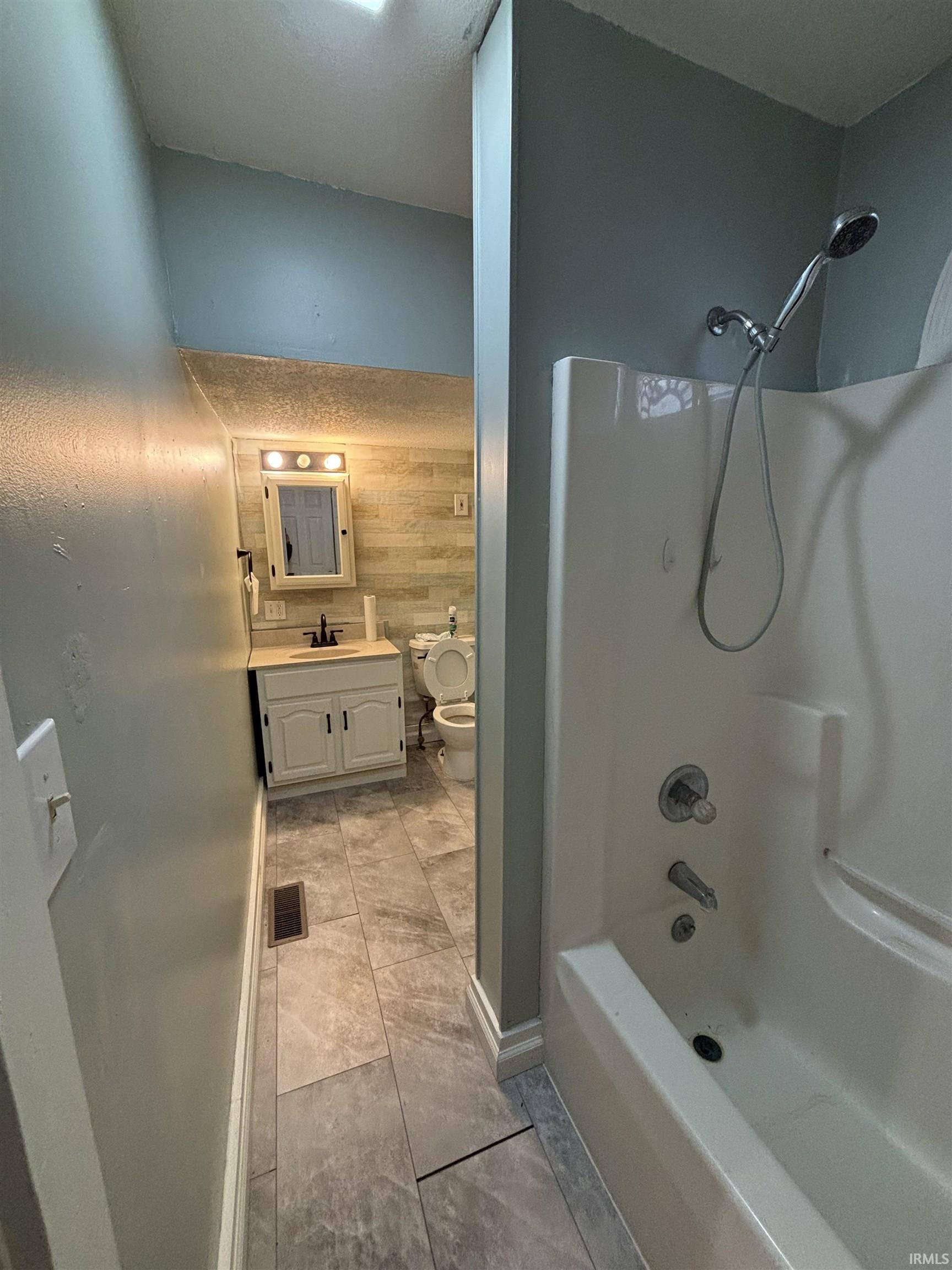 705 Upper 11th Street Vincennes, IN 47591 - Photo 6 of 10