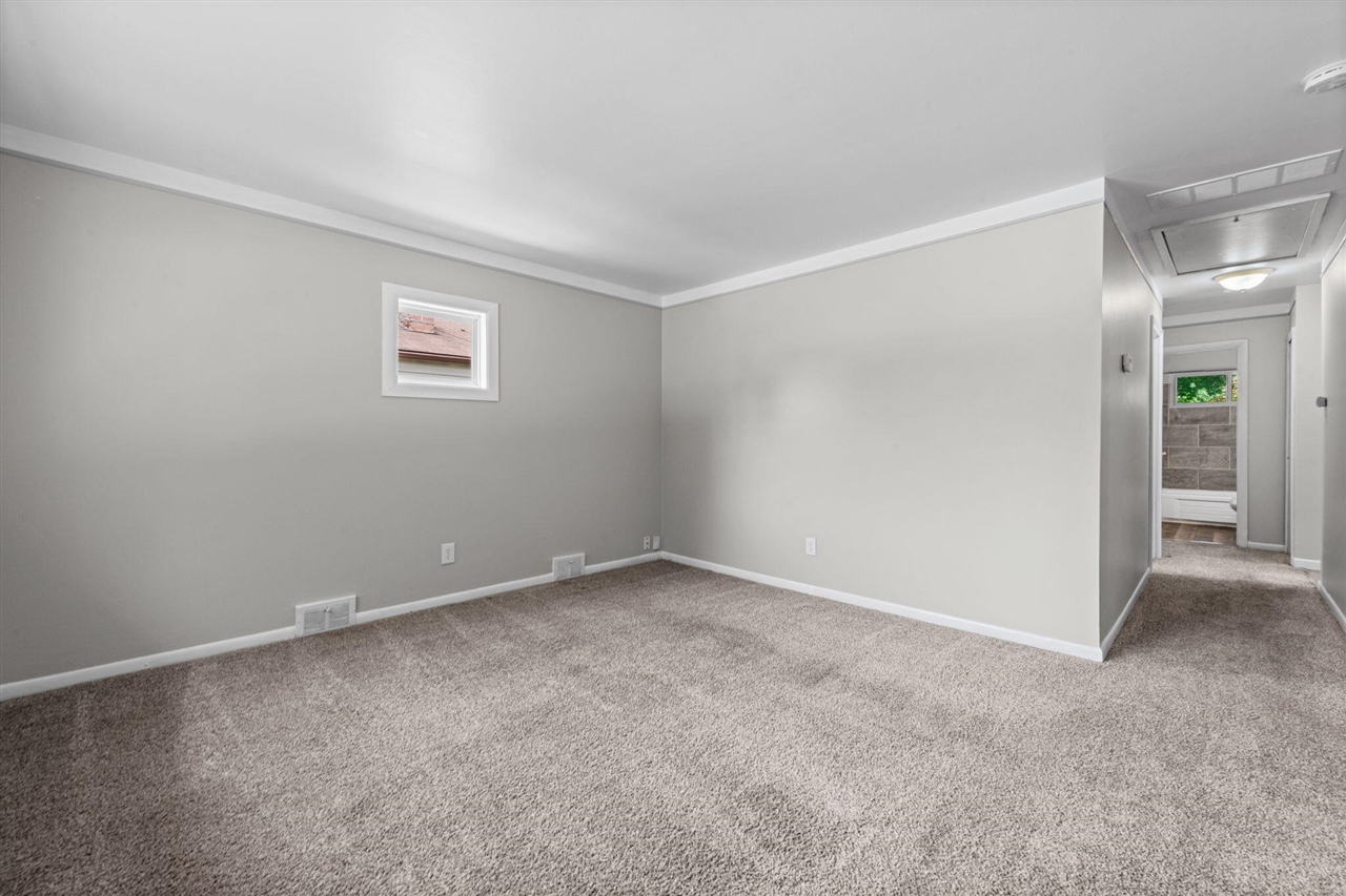 20436 Inkster Road Redford, MI 48240 - Photo 14 of 21