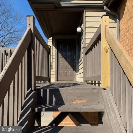 a view of an outdoor space