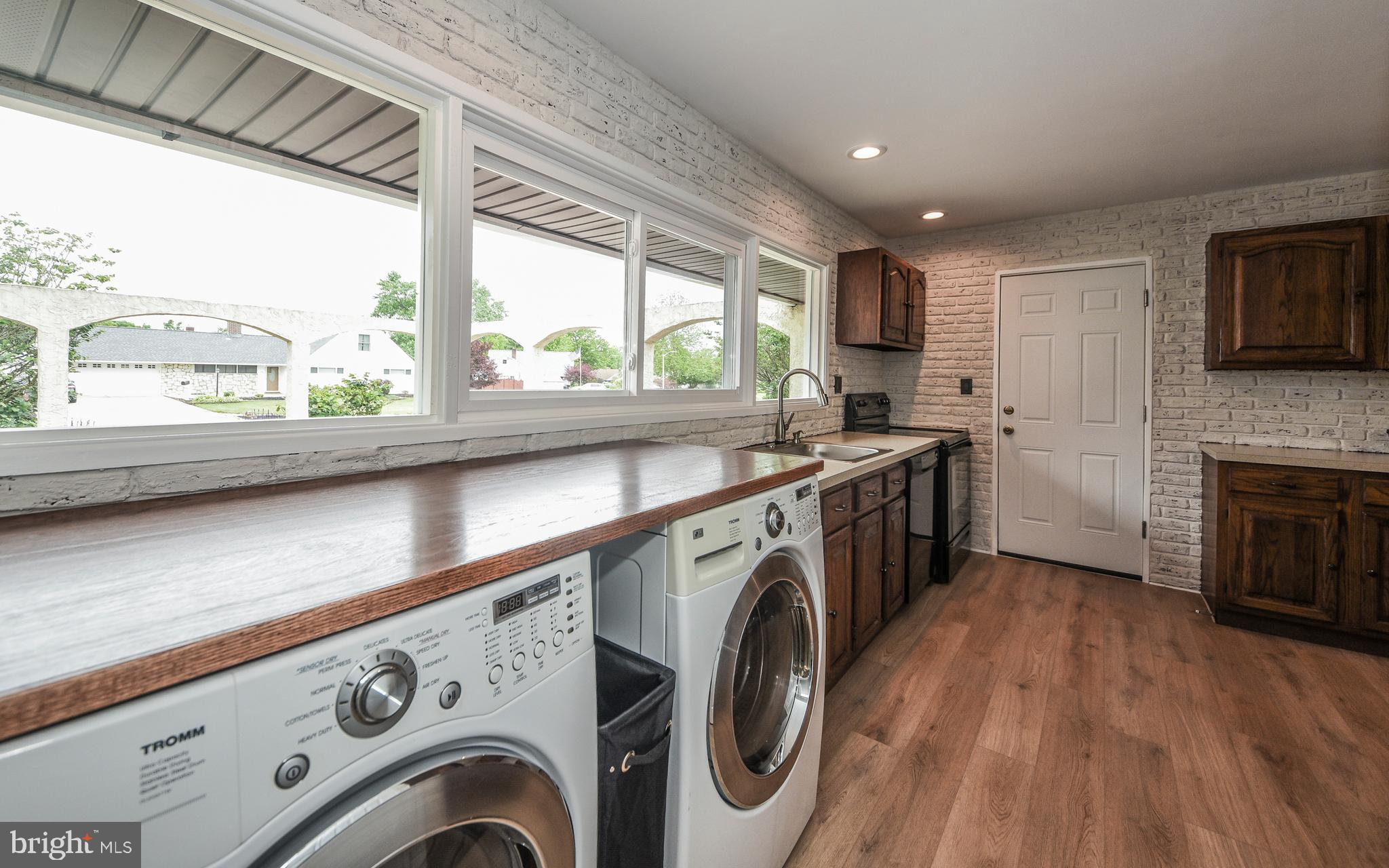 31 Silverbell Road Levittown, PA 19056 - Photo 21 of 44 Gallery Image 21