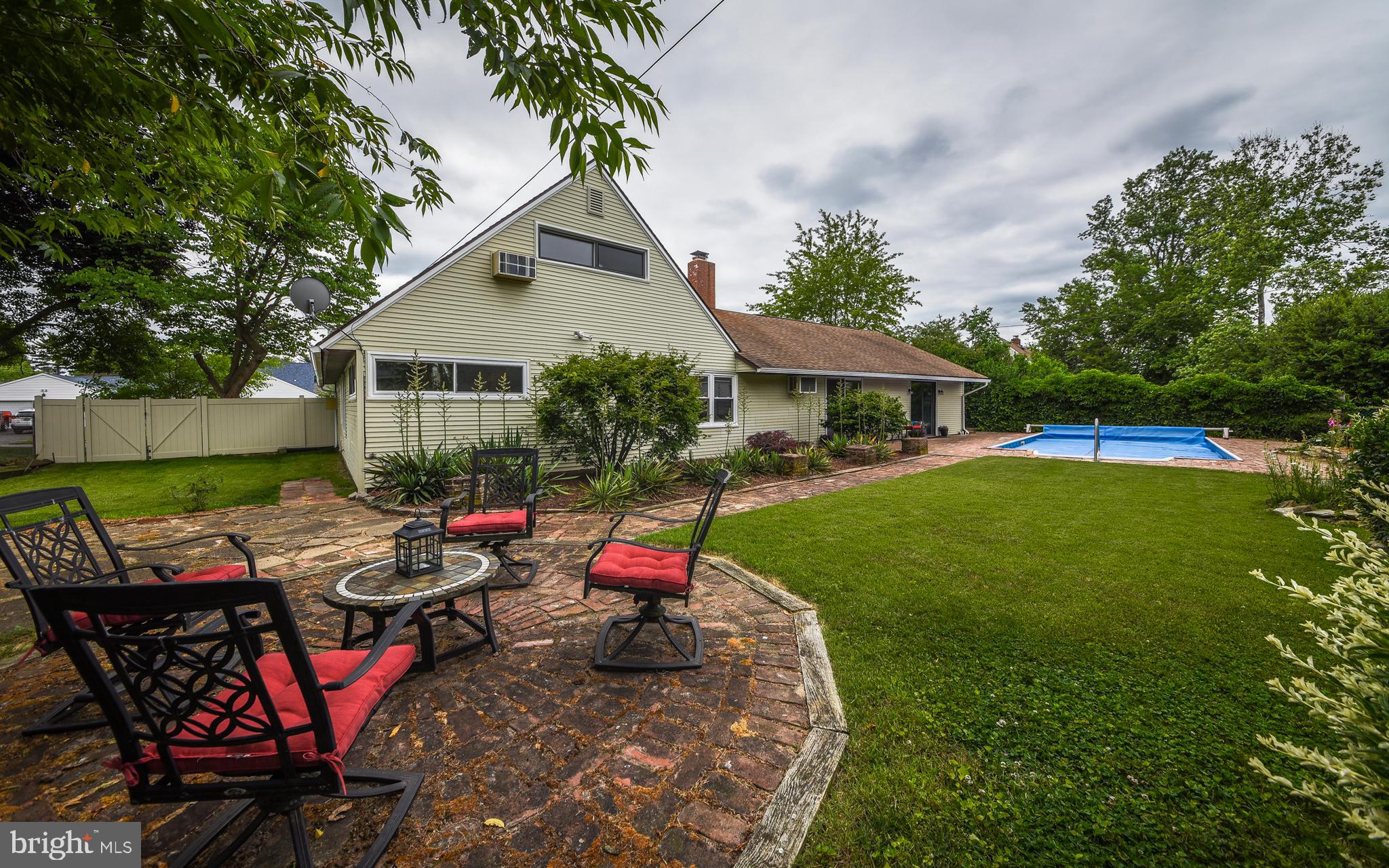 31 Silverbell Road Levittown, PA 19056 - Photo 39 of 44 Gallery Image 39