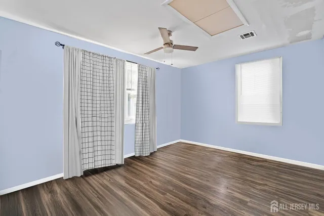 $299,999 | 250 Brookside Avenue, South Amboy, NJ 08879