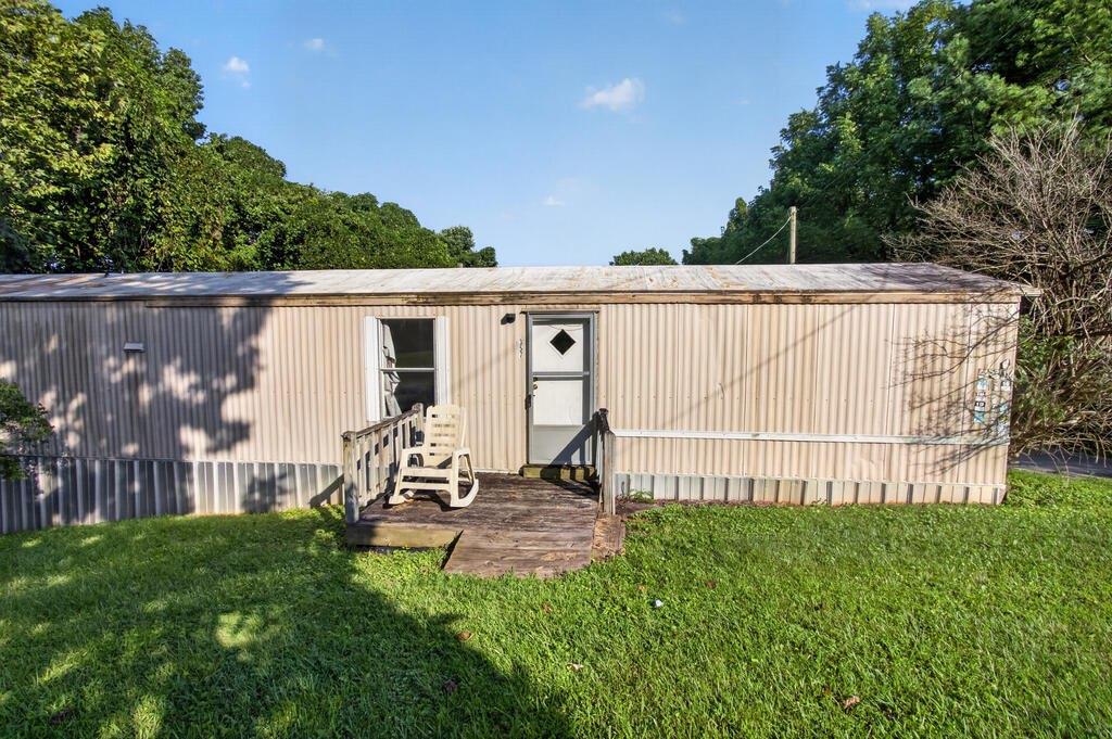357 East 2nd Street Blue Ridge, GA 30513 - Photo 3 of 11 Gallery Image 3