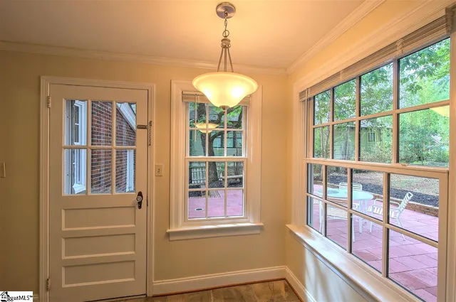 $3,250 | 10 Buist Avenue, Greenville, SC 29609