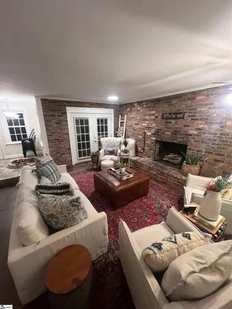$3,250 | 10 Buist Avenue, Greenville, SC 29609