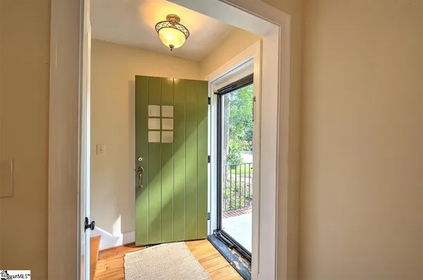$3,250 | 10 Buist Avenue, Greenville, SC 29609